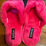 Bobeau bebe NWT FUCHSIA rhinestone logo memory foam fur fuzzy flip flops/slippers 8 Photo 8