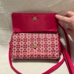 Bueno pink crossbody wallet Photo 2