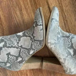Carlos Santana  Grey snakeskin Tibbie ankle boots Photo 5