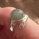 Elegant Silver Ring with Green Stone Photo 4