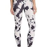 Wildfox black white splatter 7/8 leggings size large Photo 1