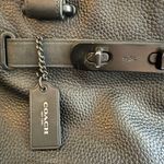 Coach Swagger Turnlock 2-Way Tote Shoulder Bag – Black Pebbled Leather Photo 13