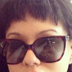 Gucci  Red and Black Cat-Eye Gradient Sunglasses Photo 1