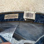 Levi's NWT Levi’s 501 Premium Cut-Off Shorts Women's 26 Denim Distressed Original Fit Photo 2