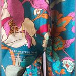 Beach Bunny NWOT New  Spencer floral workout leggings and bra top set Photo 5