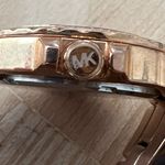 Michael Kors Ladies Watch Crystals Accents Pearl Dial Rose Gold-Tone Bracelet Photo 8