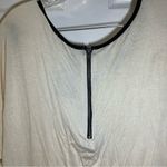 Heart & Hips NWT  Ivory/Cream Short Sleeve Blouse L Photo 7
