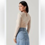 ASTR ASTAR The Label Ruched Long Sleeve Top - Cream Photo 1