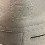 Stone Mountain Accessories Cream Shoulder Bag Photo 6