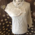 Floral Lace sweater cable knit creamy white long sleeve Size M Photo 1