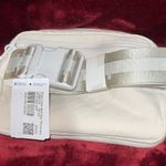 Lululemon Everywhere Belt Bag Workmark White Opal Photo 2
