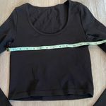 NWOT OQQ Black Scoop Neck Crop Active Long Sleeve Ribbed Top size Small Photo 2