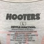 Hooters 1/2 Marathon Finisher Florida 89 T-Shirt Size Large Photo 3