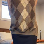 Van Heusen Vintage y2k  tan and brown argyle plaid knit vest ☕️ Photo 0