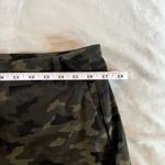Spanx Women’s Size L Large Green Camo Army Sunshine Pull on Shorts Photo 3