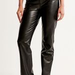 Abercrombie & Fitch  Vegan Leather 90s Straight Pant Ultra High rise curve love Photo 1