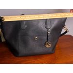 Michael Kors  Greenwich Large Saffiano Leather Grab Bag Black EUC Crossbody Urban Photo 14