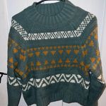 Universal Threads Turtle Necked Sweater Photo 0