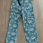 By Samii Ryan Low Rise Daisy Cargo Pants in Sage Green Size 30 Photo 0