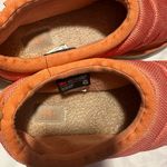 UGG  Tasman LTA quilted puffer slippers in orange, 9 Photo 5