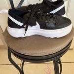 Nike 9.5 Court vision Sneakers Photo 4