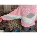 sweater 1980s colorblocked geometric pink white gray pastel 100% acrylic Size L Photo 3