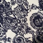 Joe Fresh women's size 8 with a 4" inseam blue and white shorts pockets Photo 6