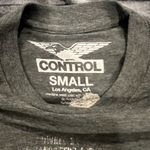 Nas Gray Graphic T Photo 1