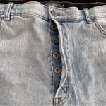 Torrid Button Fly Mom Jean Premium Classic Denim Mid-Rise Shorts Light Wash 24 Photo 8