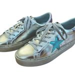 SHU SHOP Petula Platform Sneakers Metallic Silver Gold Stars Vegan Leather Sz 8 Photo 2