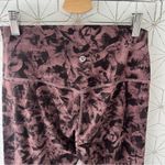 Lululemon Align Crop *21"
Mini Dusk Floral Antique Bark Black Photo 5