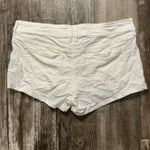 Aeropostale  Women's White Cargo Shorts Size 12 Photo 9