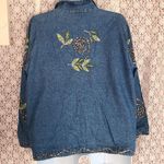New Direction Vintage 90s blue denim jacket nature leaf embroidered
size large
Photo 7