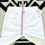 Good American Good 90s Duster Natural Fray High Rise Jeans in White 4/27 Photo 7