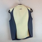Nike Golf Womens yellow and grey vest sz L outdoor activewear preppy sport *flaw Photo 2