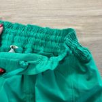 Lululemon Hotty Hot High-Rise Lined Short 2.5" Kelly Green Women Size 4 Photo 2