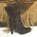 Brown Women's Boots Size 6.5 Photo 1
