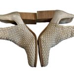 Journee Collection JOURNEE SIGNATURE Gray Side Cutout Kevona Woven Leather Booties, Sz 8.5 Photo 7