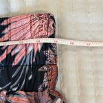 TCEC  floral activewear shorts size large Photo 4