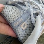 Brooks  Revel 2 neutral cushion metallic knit running shoes sneakers 11B Womens Photo 7