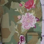 Sundance  GREEN CAMO PRINTED CROP JOGGER ZIP ANKLE PANTS FLORAL EMBROIDERED 2P Photo 5