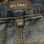 DL1961  Karlie frayed denim shorts size 28 Photo 6