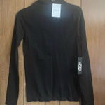 Forever 21  Women's Black Long Sleeve Sweater. Photo 0