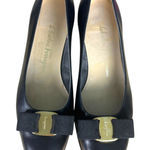 Salvatore Ferragamo Black Leather Round Toe Bow Gold Chunky Heel Pumps 7.5 Photo 0