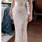 Mac Duggal Sequined Sleeveless V Neck Column Gown in Nude Gold Size US 2 Photo 1