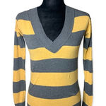 154✨Mossimo V Neck Sweater Top✨ Yellow Size XS Photo 0