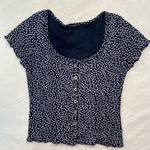 Brandy Melville Brandy Melville Short sleeve Floral tee, blue & white, scoop neck, O/S Photo 0