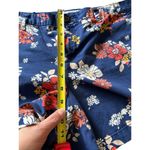 Old Navy San Francisco Size 12 NAVY Coral Tan Floral Shorts Women Photo 3
