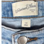 Universal Threads Universal Thread Womens 10R Mid Rise 80s Slim Distressed Light Wash Jeans Photo 5