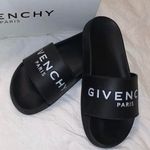 Givenchy  Photo 0